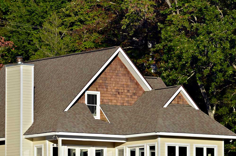 7 Advantages of Hiring a Local Roofing Company in Southeastern Massachusetts